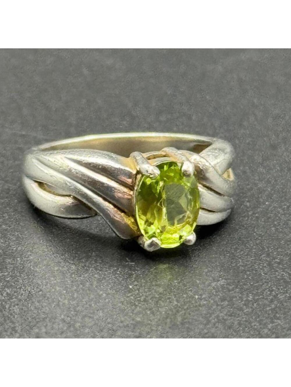 Peridot and Sterling Silver Ring - size 5.5